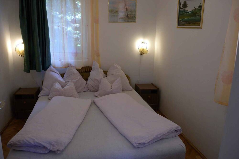 Ganze Wohnung, Ferienwohnung mit Pool, Klimaanlage und 2 Badezimmer in Badacsonytomaj, Balaton