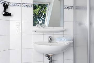 Bed And Breakfast für 2 Personen in Neuharlingersiel, Nordseeküste, Bild 3