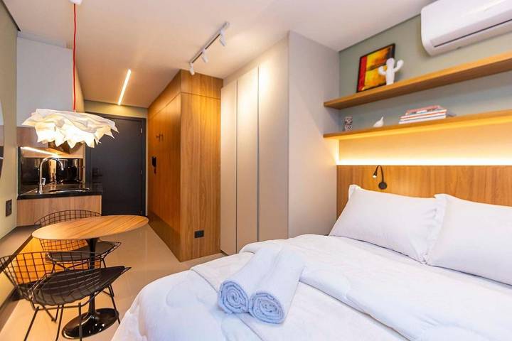 Casas e apartamentos de temporada para 2 pessoas, com piscina e jardim e ainda terraço em Curitiba