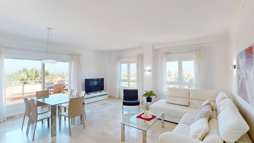Ferienwohnung für 4 Personen, mit Ausblick und Terrasse in Oliva