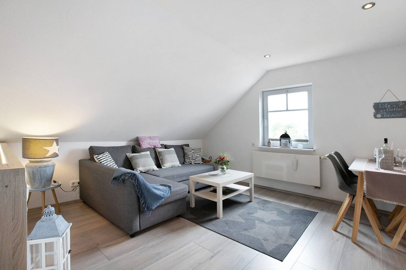Ganze Wohnung, Ferienwohnung Huus 39" mit Gemeinschaftsgarten, Balkon und Wlan in Ostenfeld (Husum), Eider-Treene-Sorge