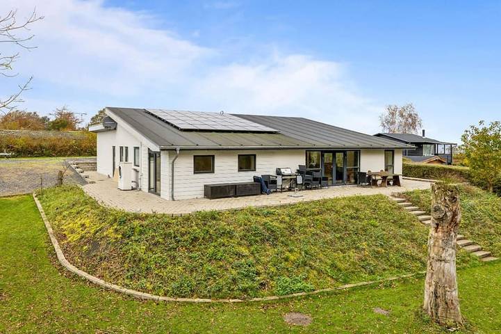 Ferienhaus für 8 Personen, mit Garten in Augustenburg