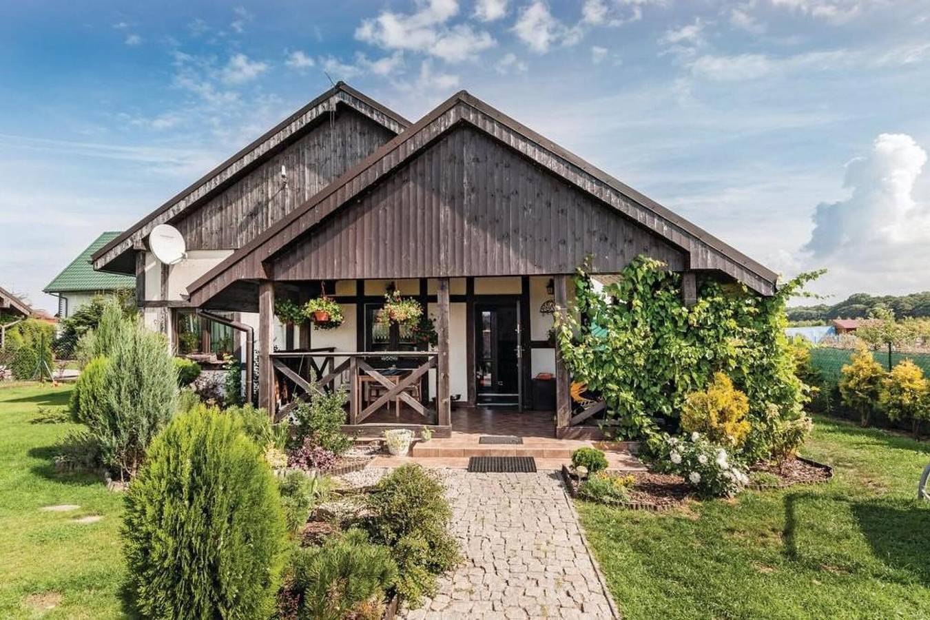 Großes Ferienhaus am See, in der Nähe des Meeres in Puddemsdorf, Powiat Koszaliński