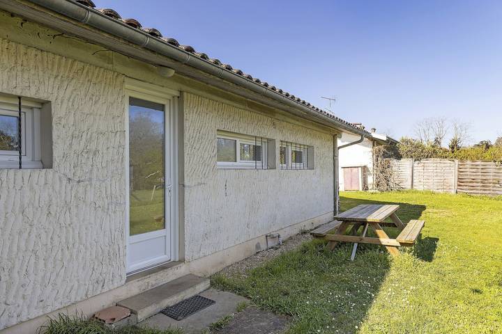 Gîte pour 6 personnes, avec Jardin