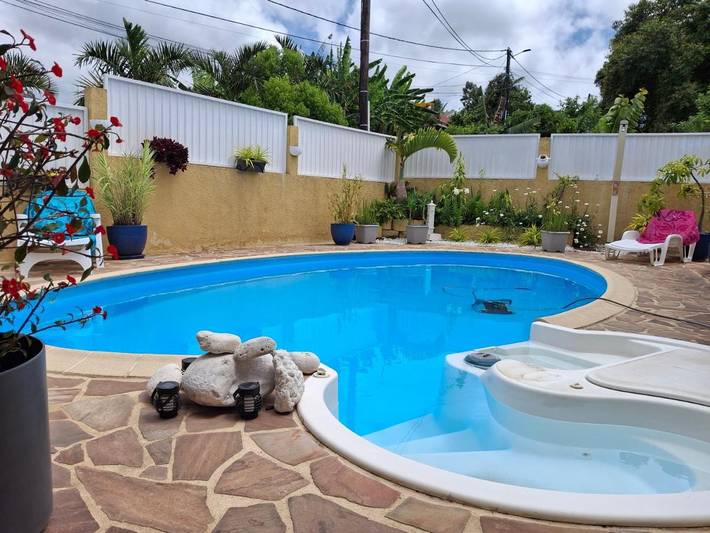 Appartement de vacances pour 2 personnes, avec piscine et terrasse