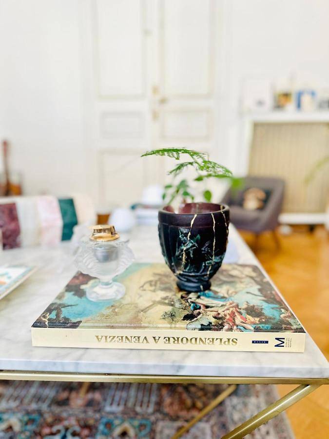 Gîte pour 3 personnes, avec vue, animaux acceptés dans Theatre De La Tour - 3