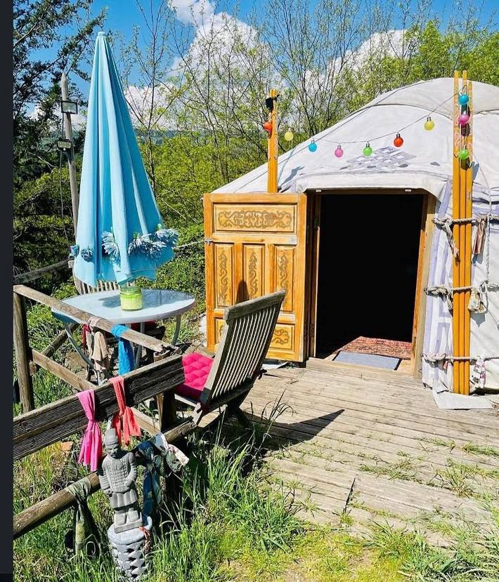 Camping pour 3 personnes, avec jardin et vue sur le lac ainsi que sauna et vue, animaux acceptés dans la Loire - 2