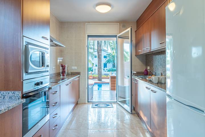 Casa rural para 10 personas, con terraza en Ampuriabrava - 4