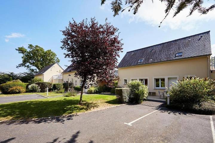 Hôtel pour 2 personnes, avec terrasse, animaux acceptés à Colleville-sur-Mer - 3