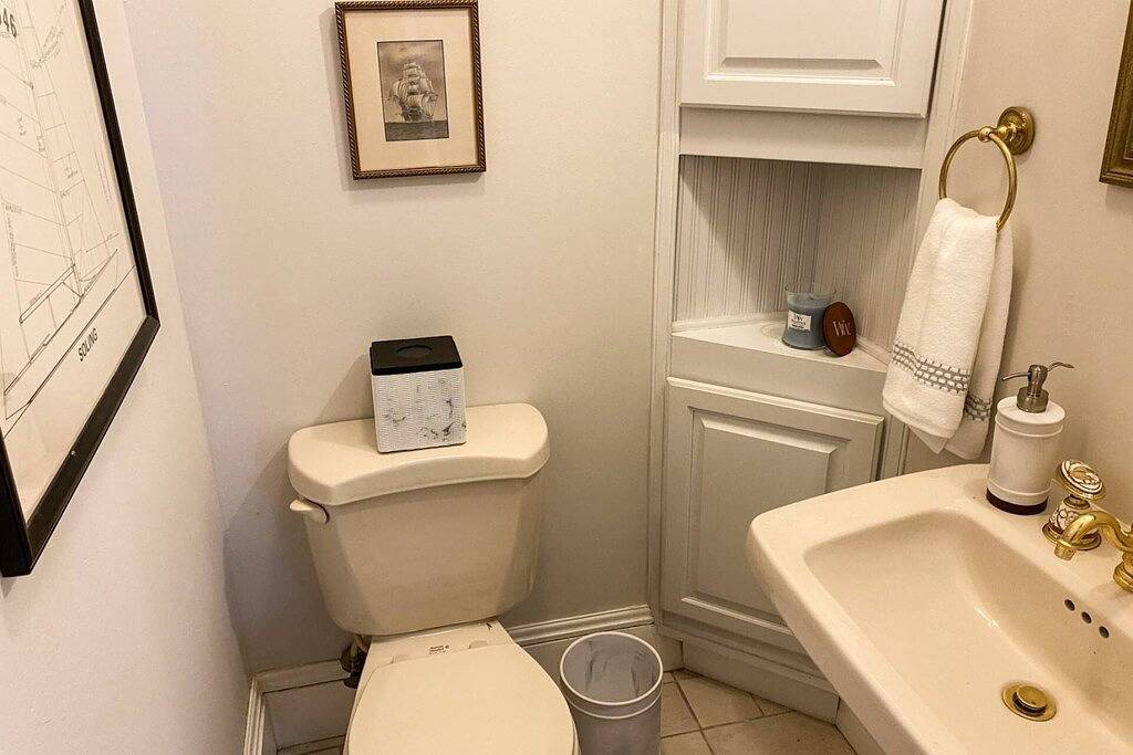 2026 Commissioning Week Promo: Book 6 Nights, Get the 7th Free in Annapolis, Anne Arundel County