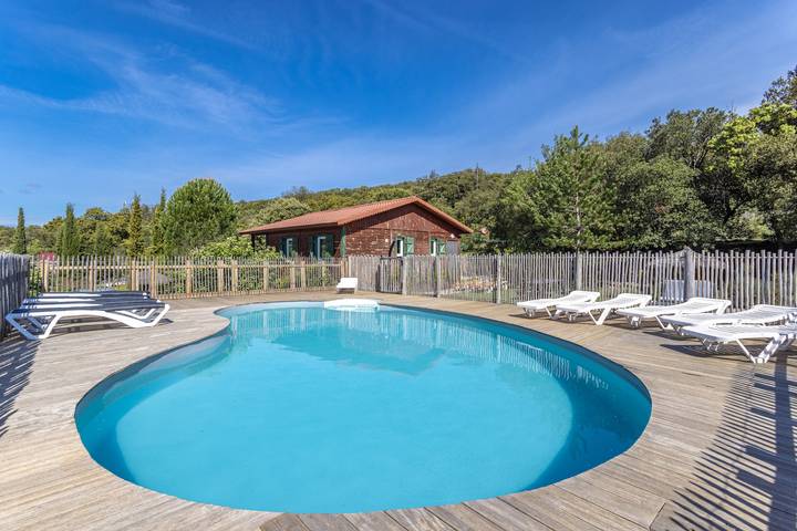 Gîte pour 4 personnes, avec Jardin