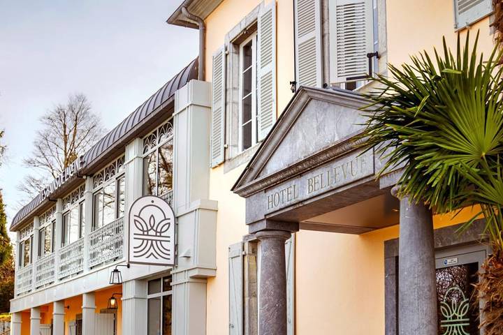 Location de vacances pour 2 personnes, avec jardin et sauna ainsi que vue et piscine dans Grands Thermes - 4