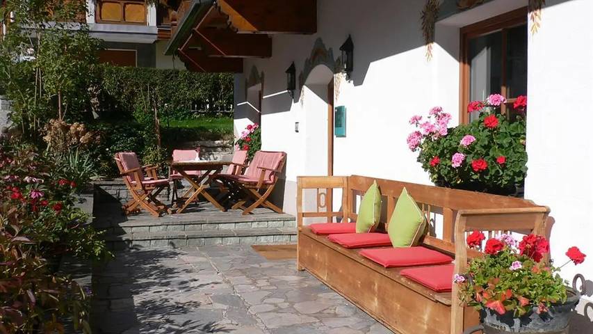 Ferienwohnung für 6 Personen, mit Balkon und Sauna in Neustift im Stubaital - 2