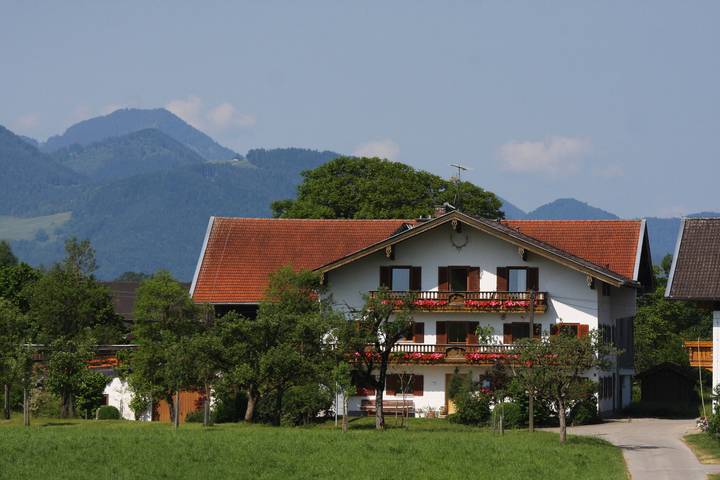 Ferienwohnung für 2 Personen, mit Balkon und Terrasse sowie Garten