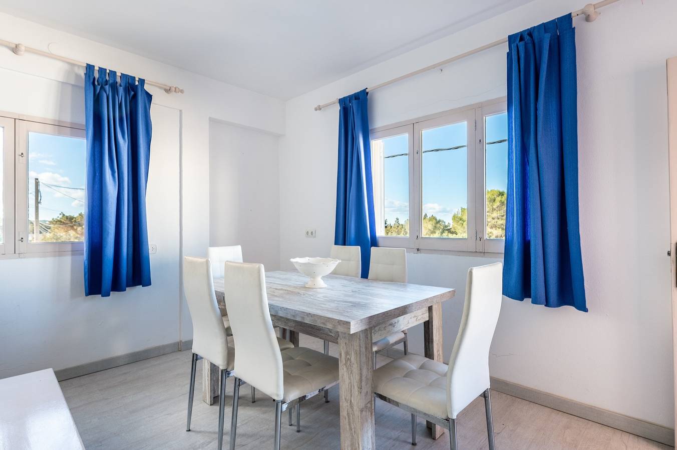 Ganze Wohnung, Ferienwohnung 'Apartamento Los Hermanos' mit Wlan und Klimaanlage in Es Pujols, Formentera