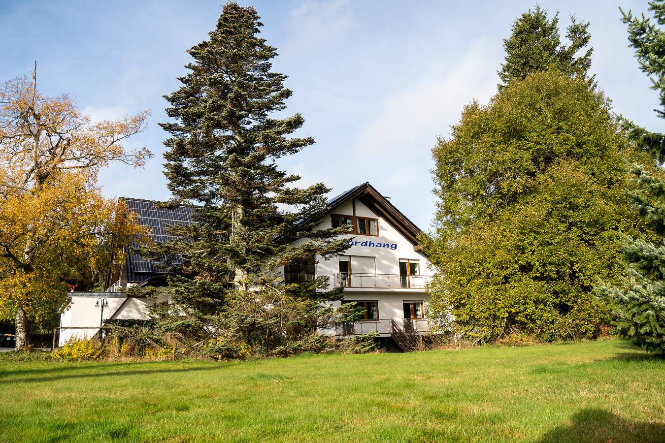 Geheel appartement, Appartement "Villa Nordhang - Appartement 5" met Uitzicht op de Bergen, Terras & Wi-Fi in Winterberg, Hochsauerlandkreis