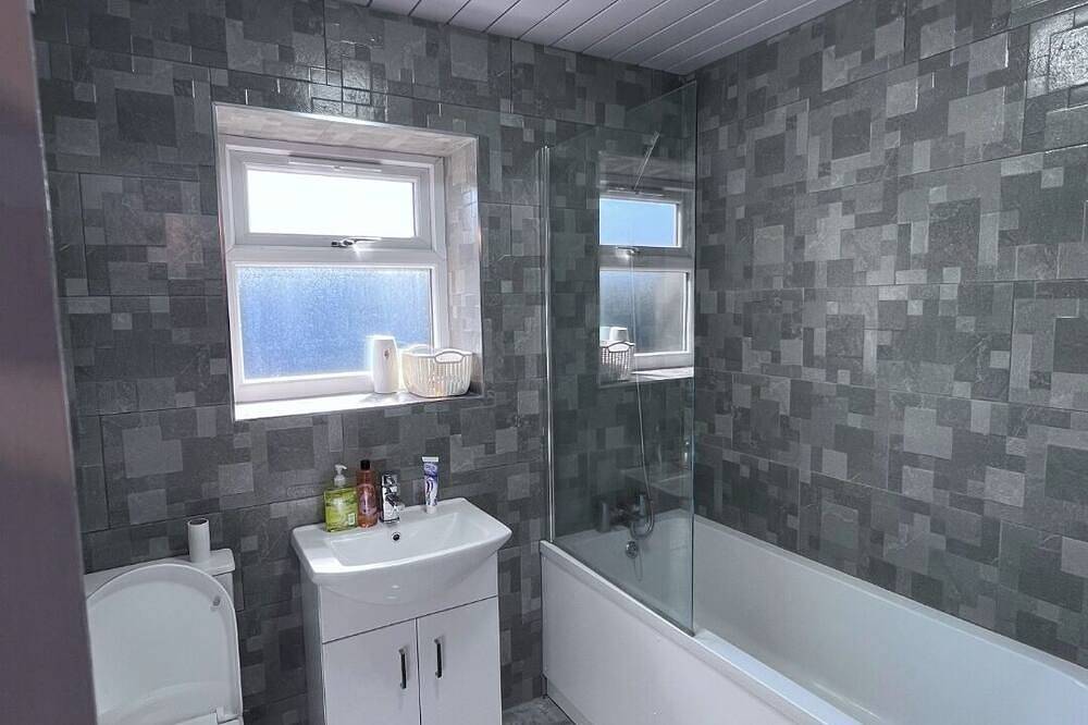 Entire apartment, Charming private 1-bedroom apartment with private bathroom in Birmingham, Birmingham Area