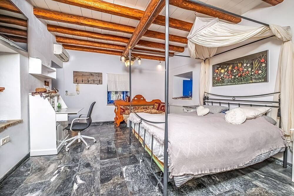 3 bedroom accommodation in Spetses in Spetses City, Spetses