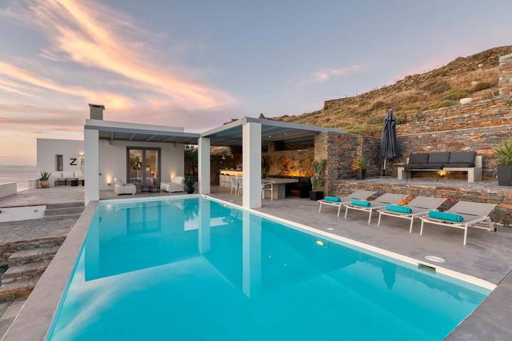 Location de vacances pour 8 personnes, avec jardin ainsi que vue sur l’océan et piscine dans Kea - 2