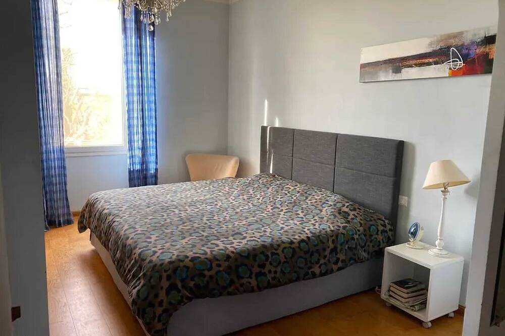 Homerez - Elegant Villa in Cavaillon with Private Pool in Cavaillon, Parc naturel régional du Luberon