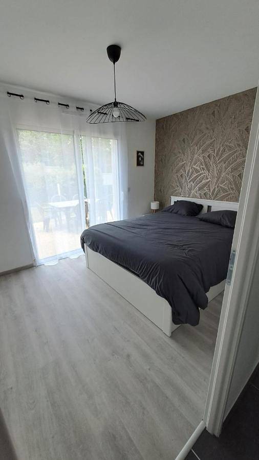 Location de vacances pour 6 personnes, avec jardin et terrasse à Valdivienne - 3