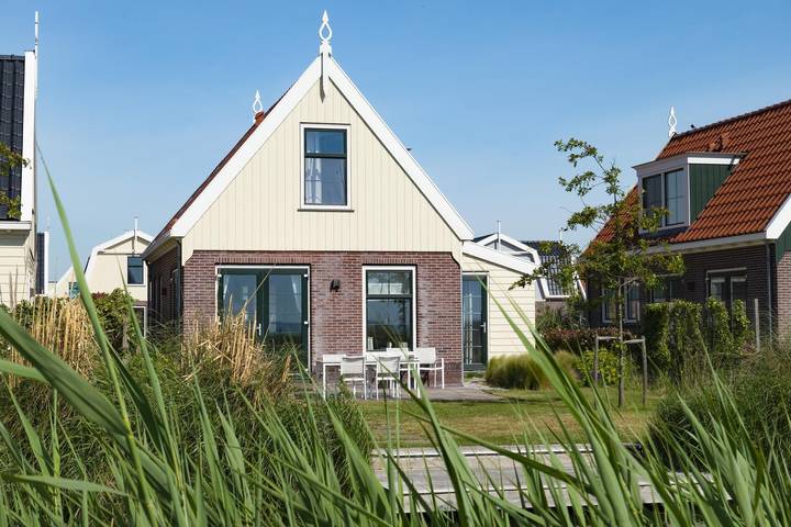 Vakantiehuis voor 6 personen, with Balkon/Terras and Terras as well as Tuin in Waterland