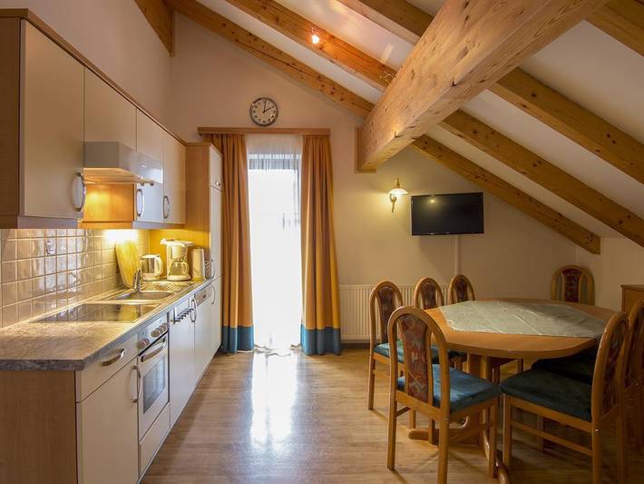 Ferienwohnung für 6 Personen, mit Sauna und Garten, kinderfreundlich in Radstadt