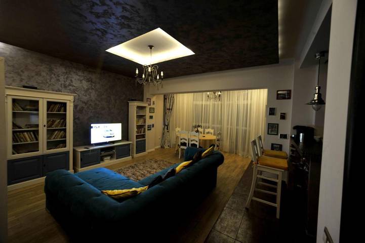 Gîte pour 6 personnes, avec jardin et jacuzzi à Brașov