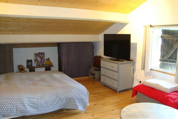 Location de vacances pour 6 personnes, avec terrasse ainsi que jardin et piscine à Le Porge - 2