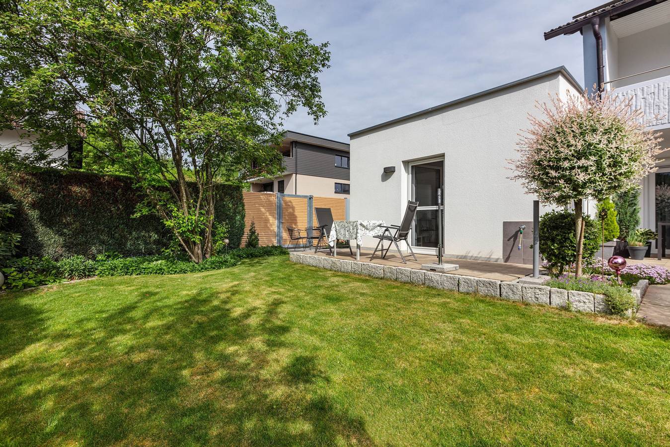 Ganze Wohnung, Ferienwohnung 'Am Hochrhein' mit privater Terrasse, gemeinsamem Garten und Wlan in Murg, Südschwarzwald