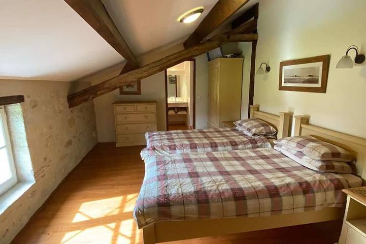 Location de vacances pour 8 personnes, avec jardin et terrasse à Saint-Méard-de-Gurçon - 3