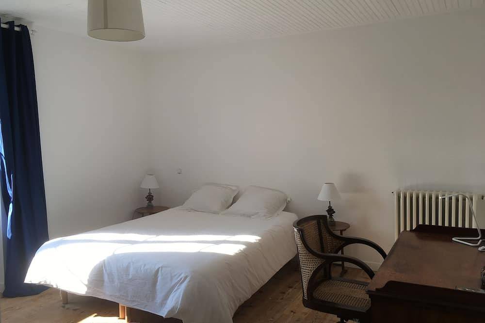 Beautiful character property in Kercabellec in Mesquer, Côte d'Amour