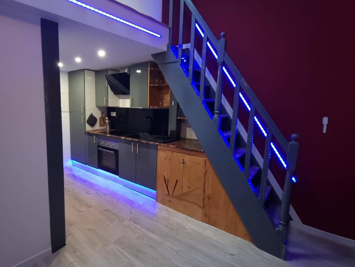 Appartement entier, Appartement Romantique Climatisé Belorizon - 30 min de la mer in Pignans, Région de Brignoles
