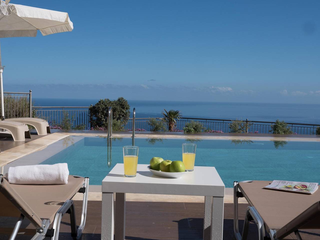 Villa Eolos with private pool in Agia Pelagia, Αχλάδα