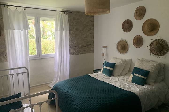 Location de vacances pour 12 personnes, avec jardin dans Office De Tourisme De Brignogan Plages - 3