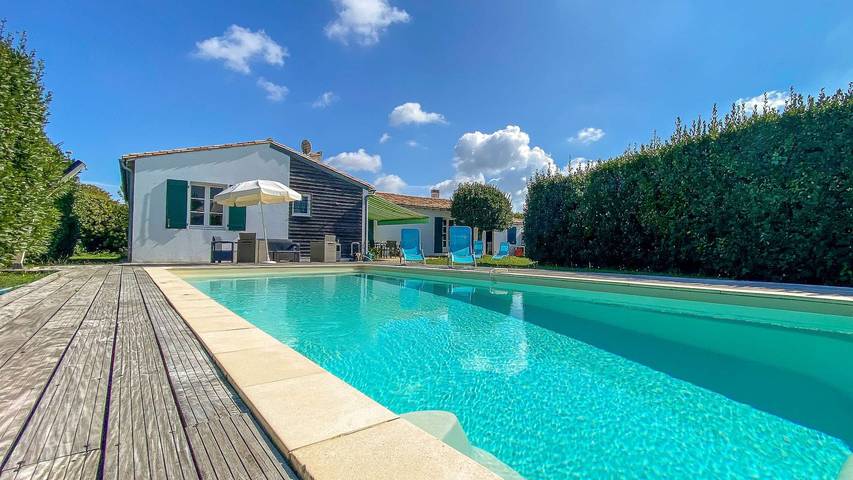 Appartement de vacances pour 8 personnes, avec piscine et jardin, animaux acceptés - 1