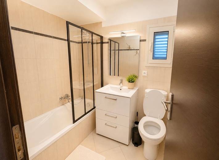 Apartamento entero, Terrazza Soli Mare - Appt 4p proche plage Lozari in Palasca, Region de Calvi