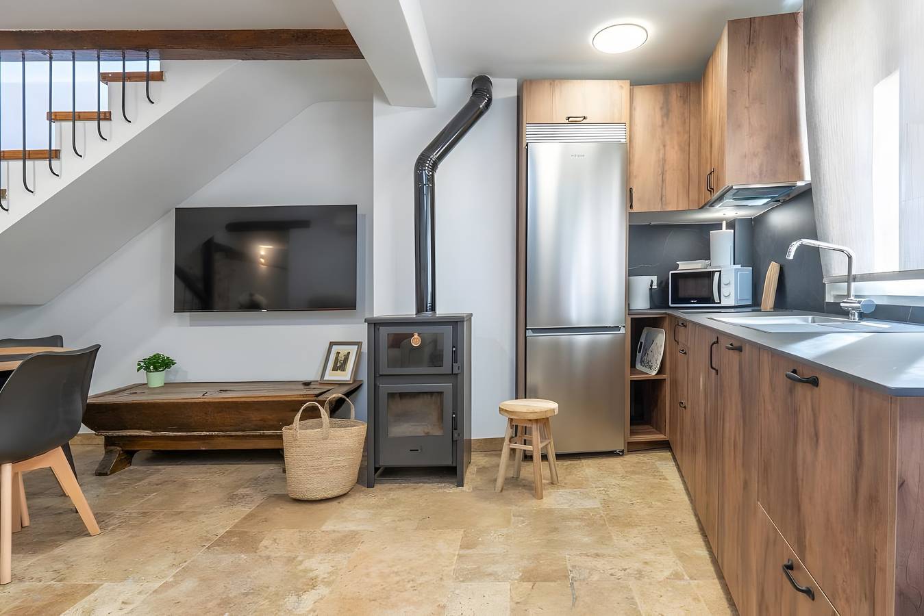Apartamento entero, Apartamento 'La Trinchera' con Wi-Fi y aire acondicionado in Entorno de Sierra Nevada, Güejar Sierra