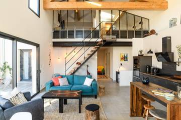 Gîte pour 5 personnes, avec terrasse à Vernègues