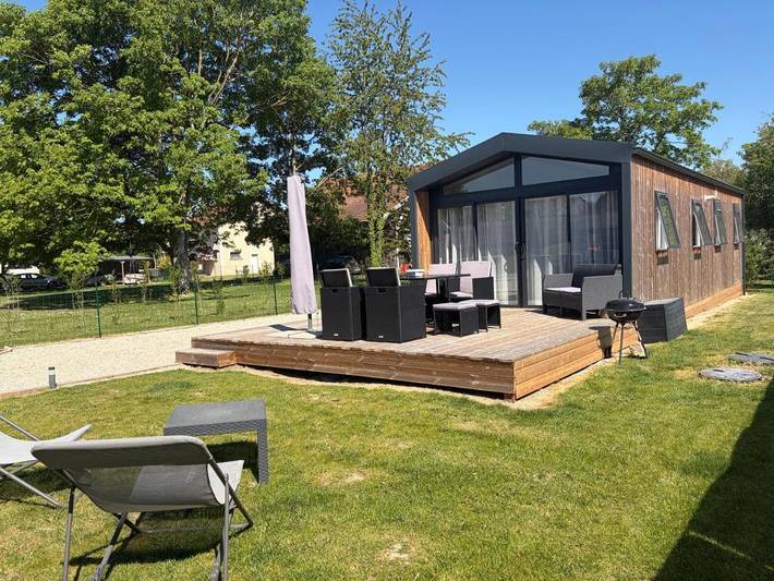 Gîte pour 6 personnes, avec Terrasse et Jardin dans Lhuître