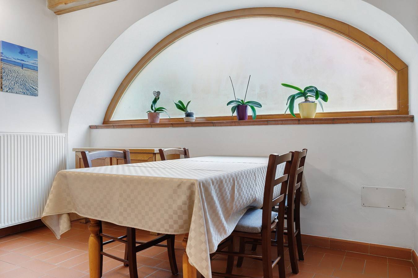 Ganze Wohnung, Apartment 'Casa Sole' mit Bergblick, Balkon und Wlan in Ceniga, Dro