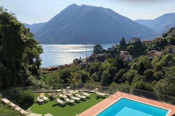 Gîte pour 6 personnes, avec terrasse ainsi que piscine et vue sur le lac à Argegno