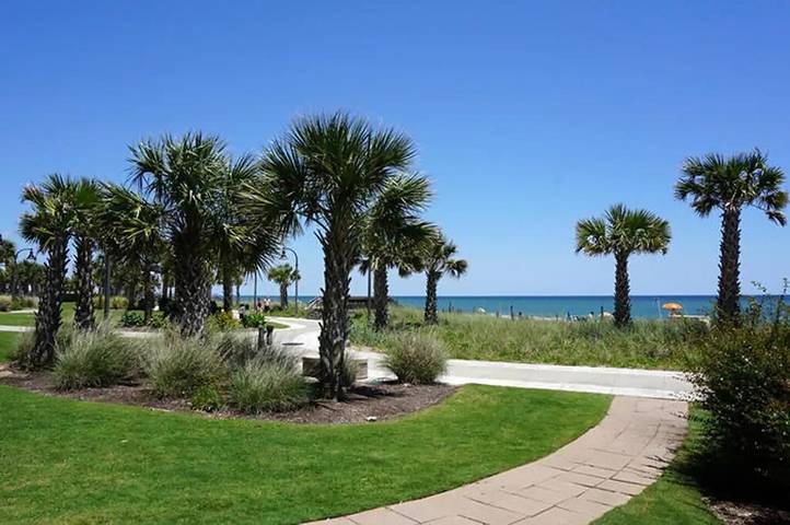 Vacation apartment for 8 people, with balcony and hot tub as well as pool - 1