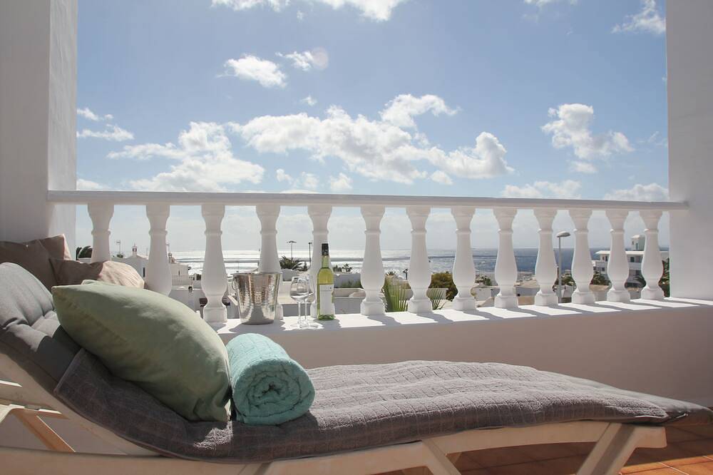 Geräumiges Haus mit zwei Schlafzimmern nahe dem Strand mit privater Terrasse und Seeansichten in Puerto del Carmen, Tías