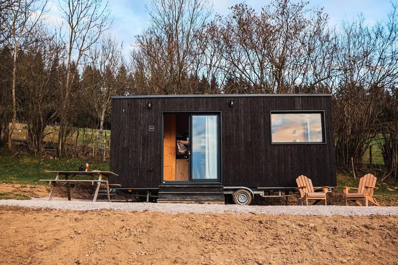 Appartement entier, Tiny House à 1h30 de Lyon au coeur des monts du Massif Central in Saint-Marcel-d'Urfé, Région de Roanne