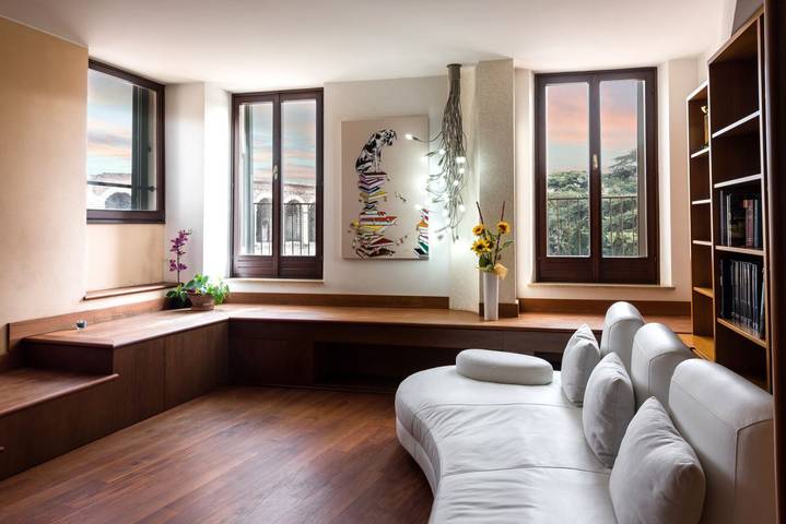 Vacation rental for 4 people, with Balcony/Terrace in Verona