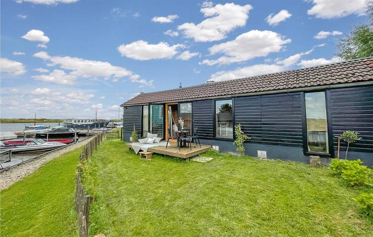 Camping für 4 Personen, mit Terrasse und Garten am Wattenmeer
