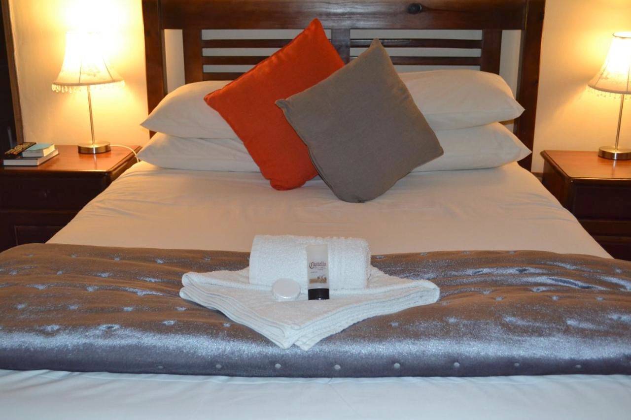 Castello Guesthouse Vryburg in Vryburg, Northwest