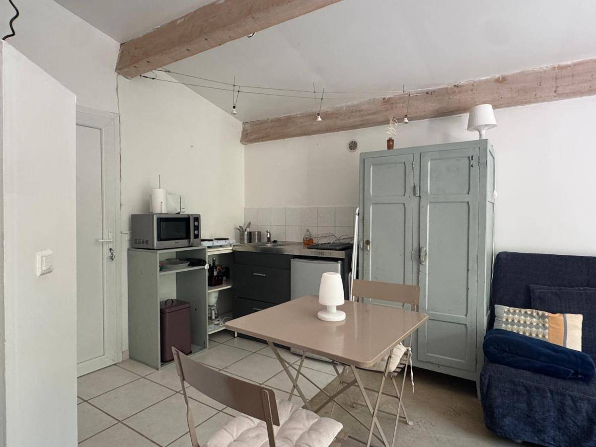 Appartement entier, Garden Studio in Le Chaffaut-Saint-Jurson, Alpes-de-Haute-Provence
