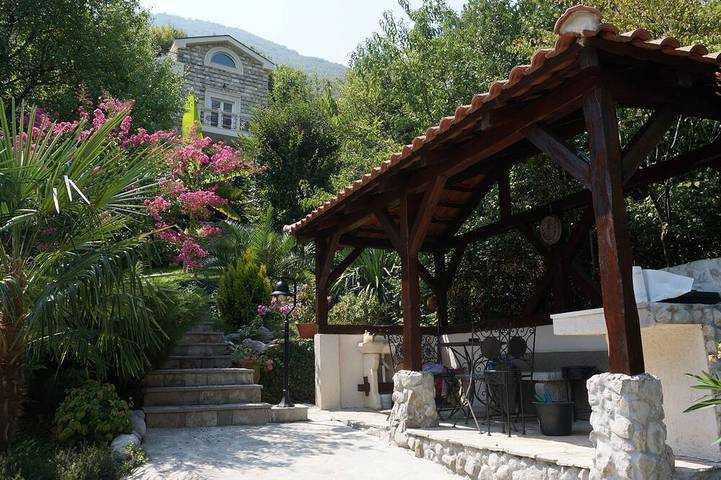 Villa für 6 Personen, mit Whirlpool und Garten - 1